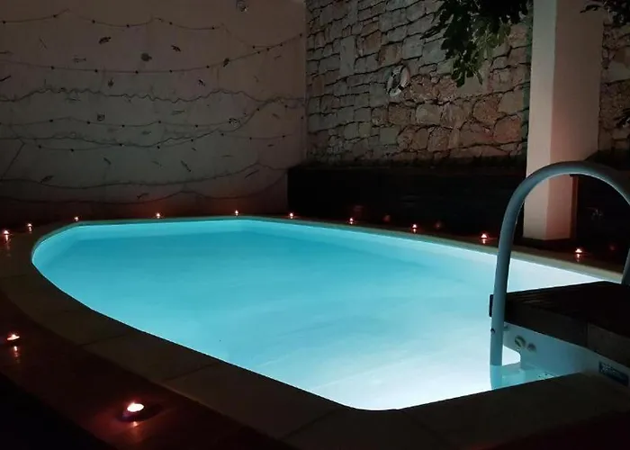 Πανσιόν Carmen Delux Privat Room! *