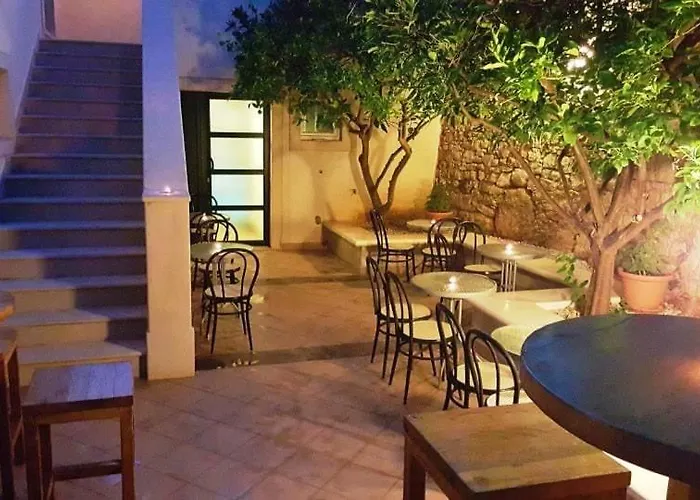 Carmen Delux Privat Room! Πανσιόν *
