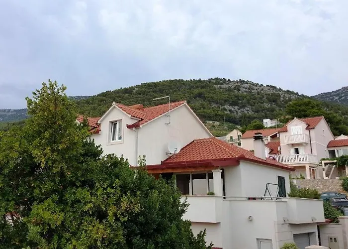 Carmen Delux Privat Room! * Μπολ